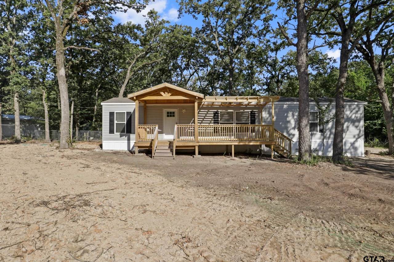 111 Kathy Circle - Photo 1