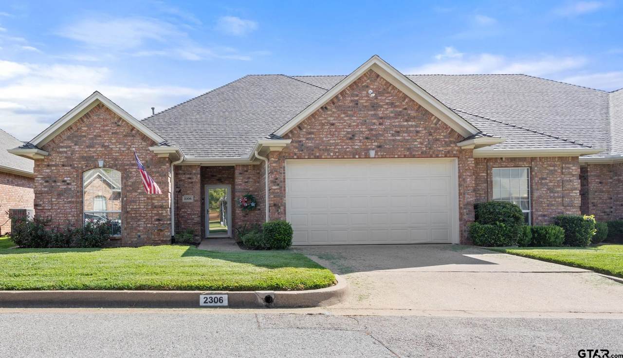 2306 Homestead Ln - Photo 1