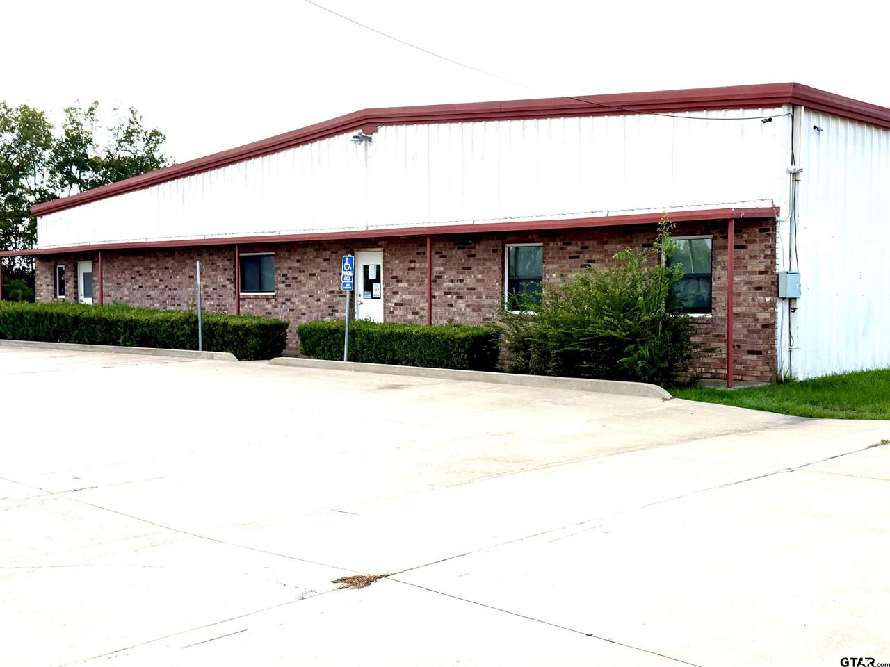 1401 Austin Street - Photo 1