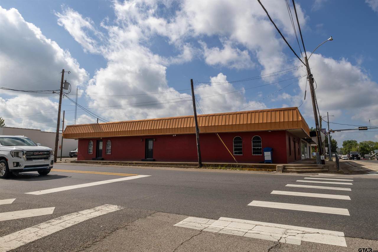 101 Main Street - Photo 1