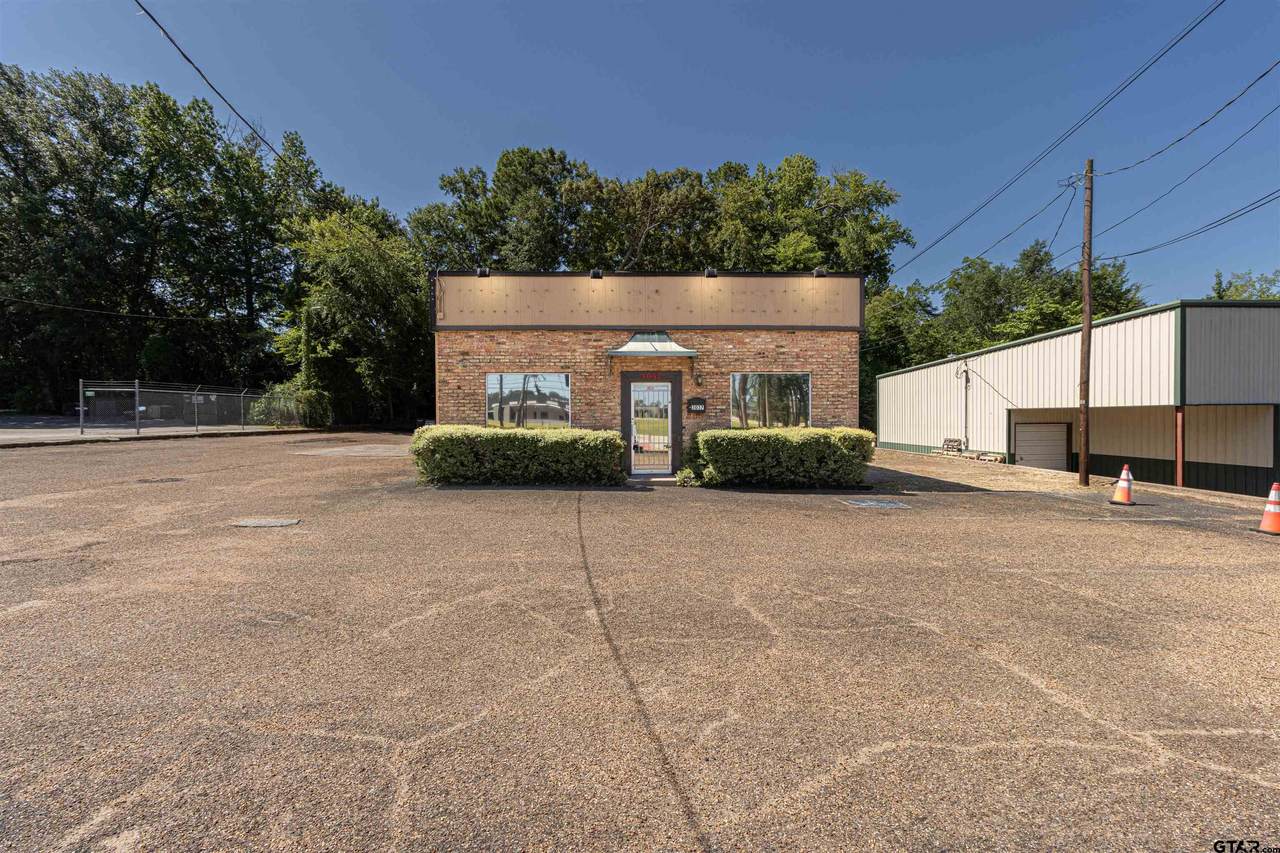 3037 5Th St - Photo 1