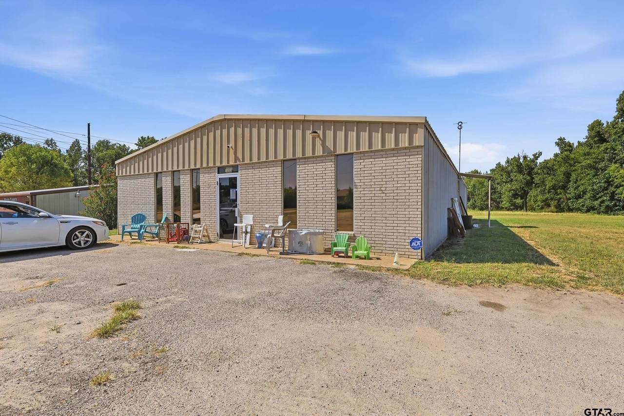 1005 Coke Rd - Photo 1