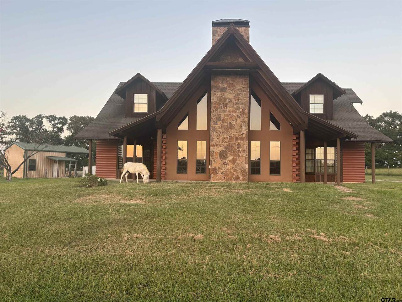 6466 County Road 2265 - Photo 1