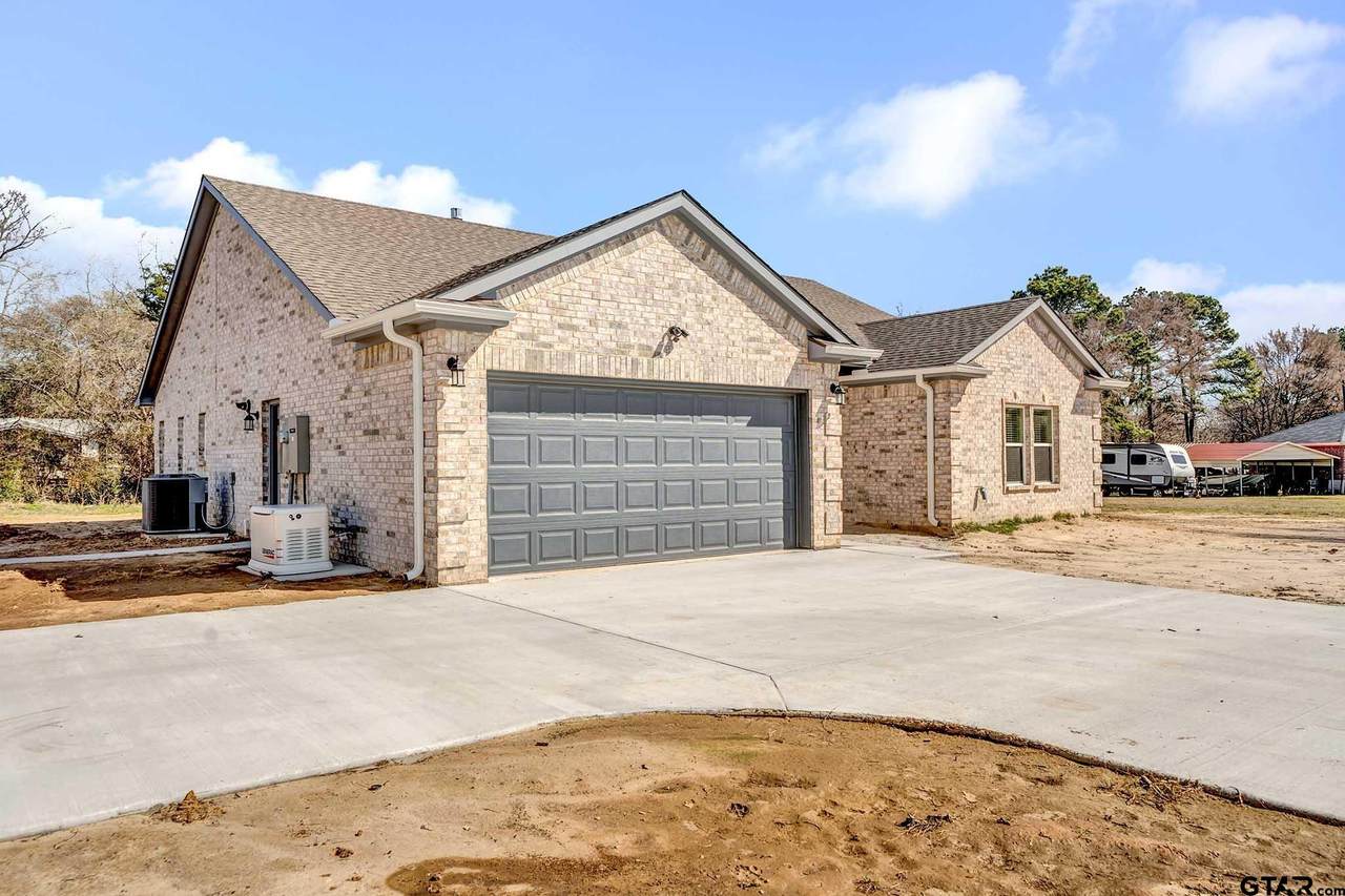 327 County Road 308 - Photo 1