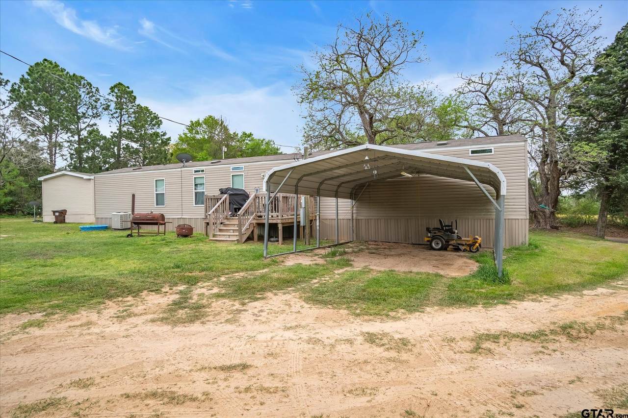 8694 County Road 3814 - Photo 1