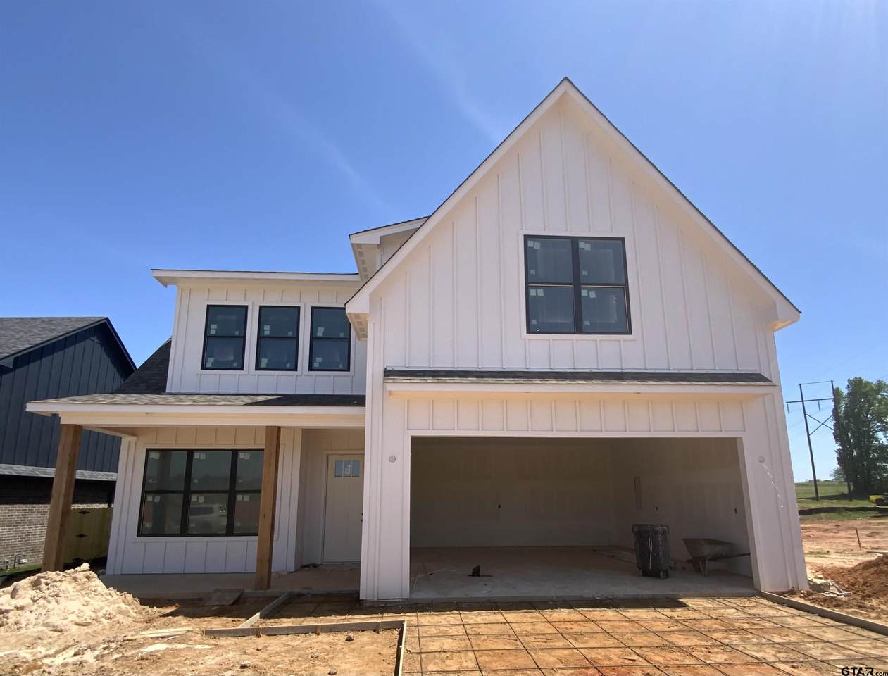 310 Mac Circle - Photo 1