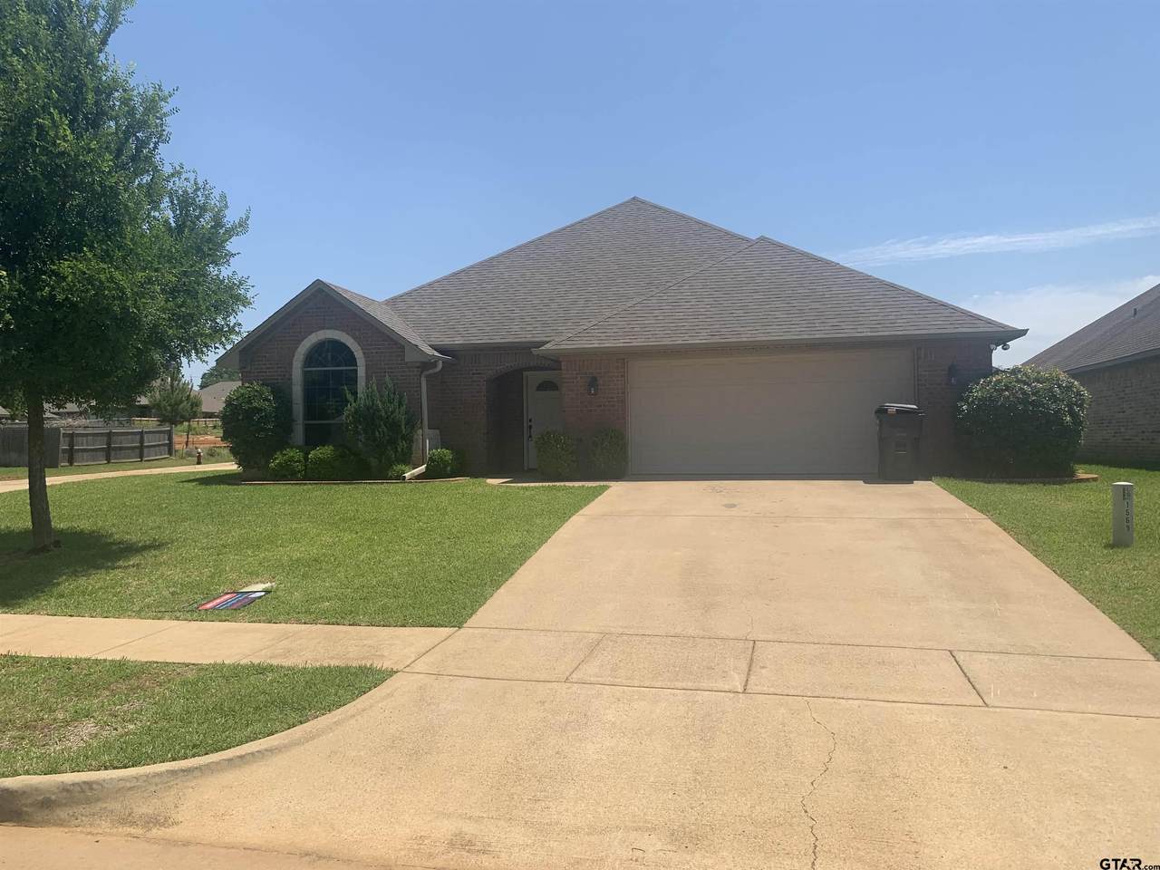 1575 Skidmore Lane - Photo 1