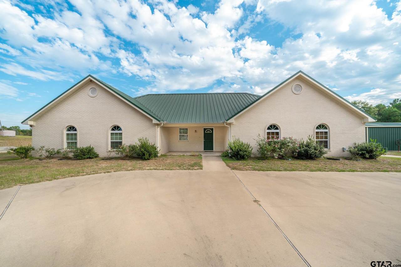 4337 Cr 401 South - Photo 1