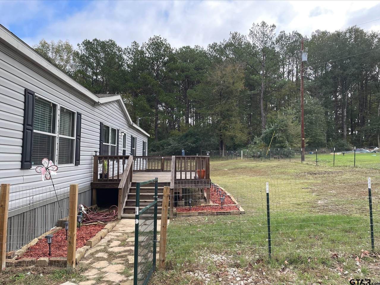 119 Lee St - Photo 1