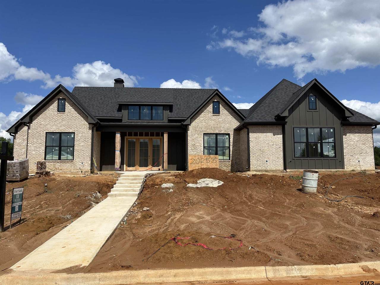 20253 Roebuck Drive - Photo 1