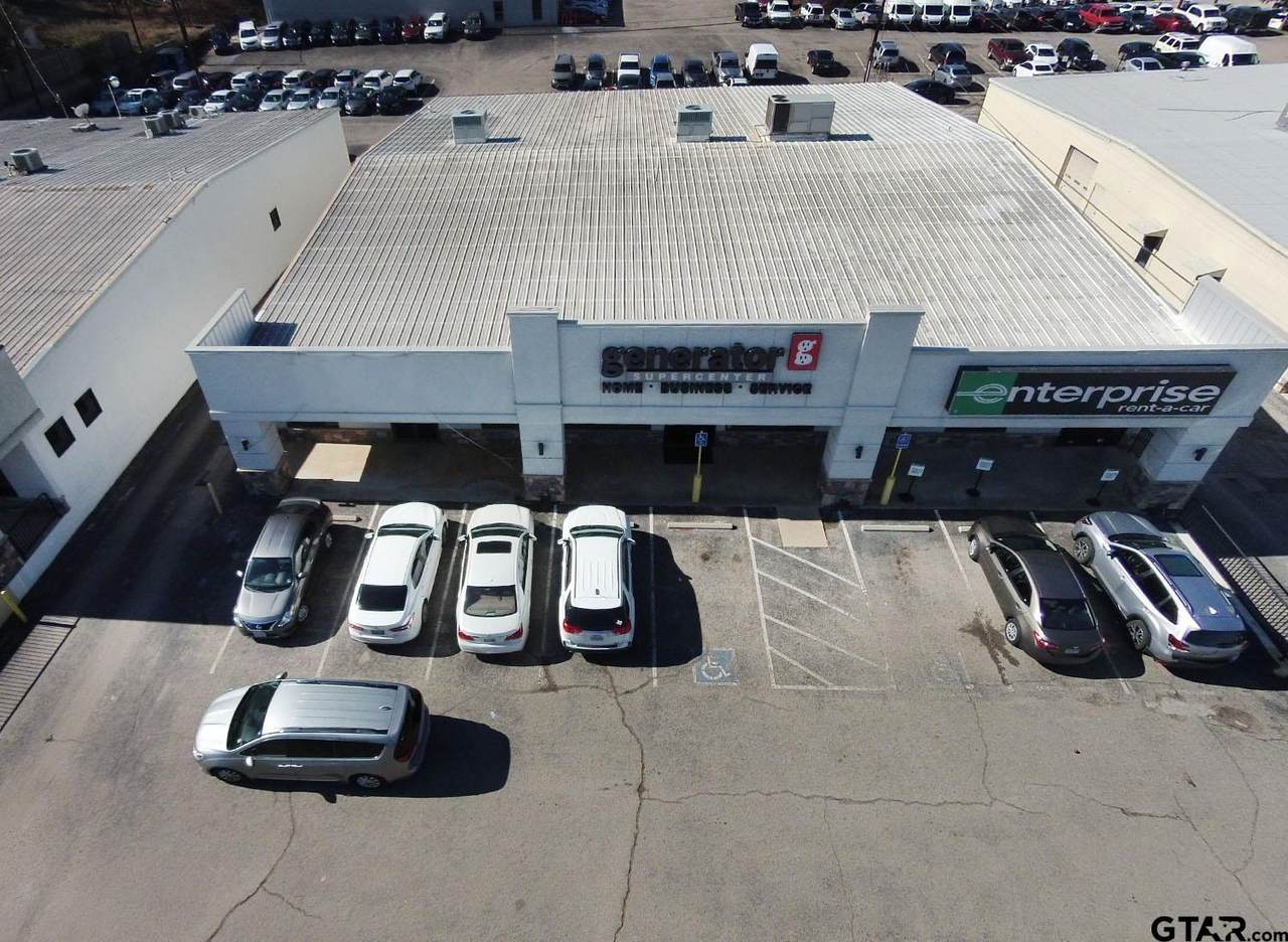 3223 Sw Loop 323 - Photo 1