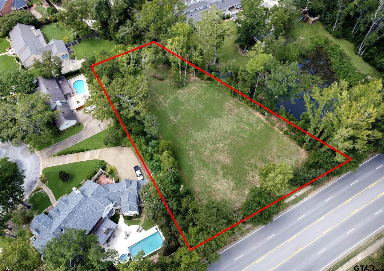 2835 S Broadway Ave - Photo 1