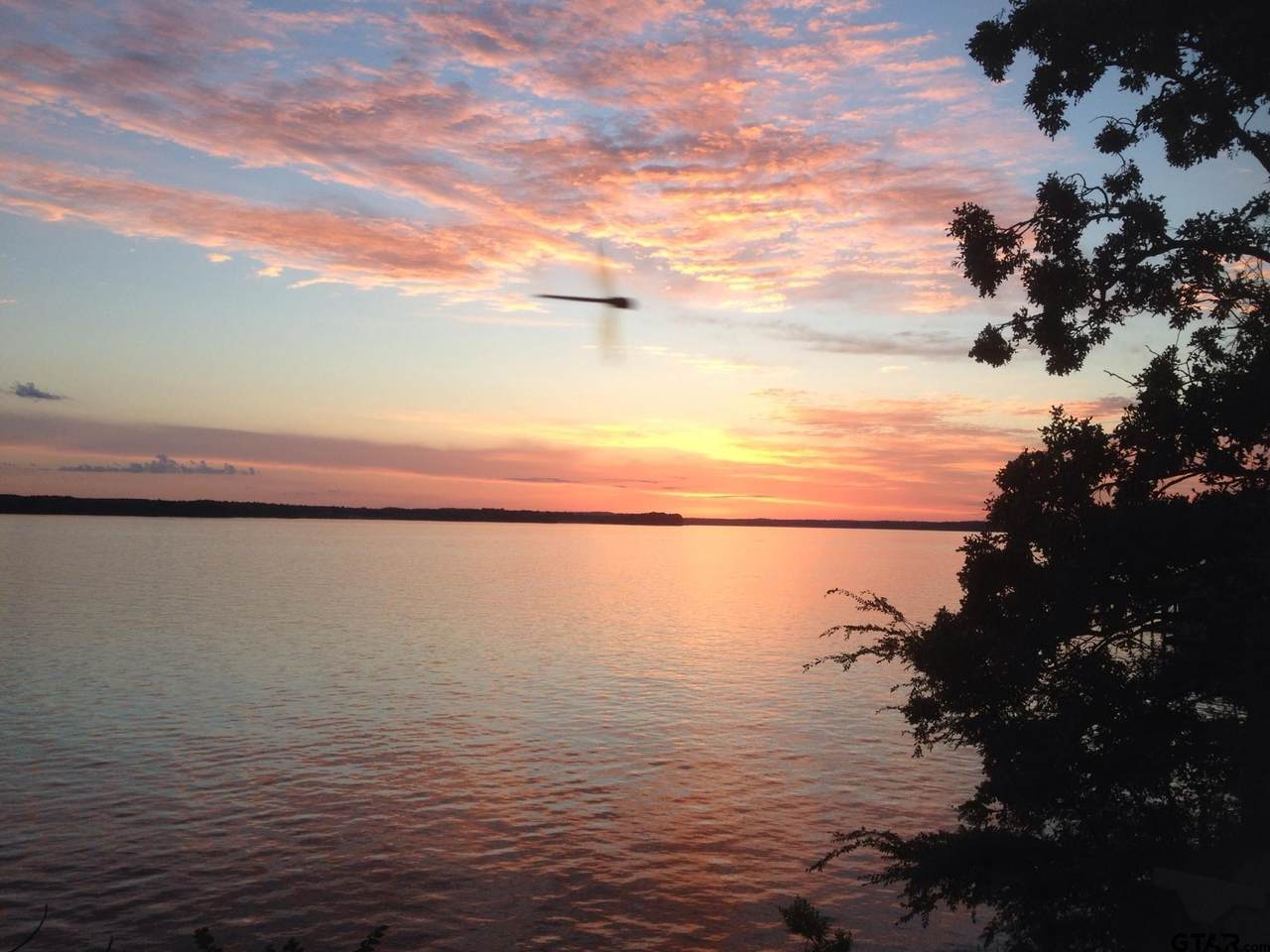 489 Martha St - Photo 1