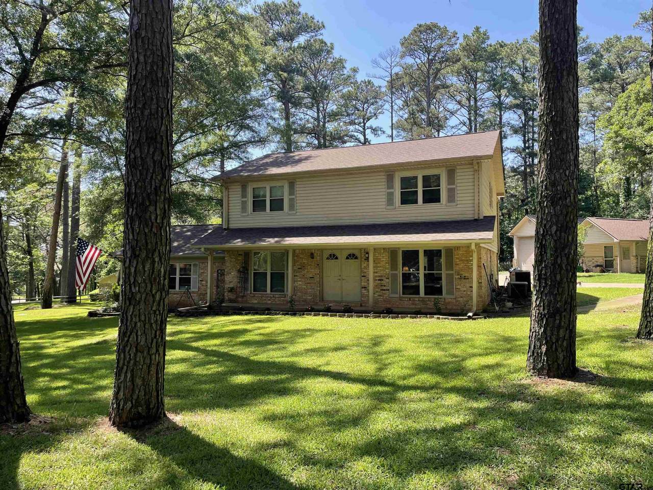 18040 Oakridge Lane - Photo 1