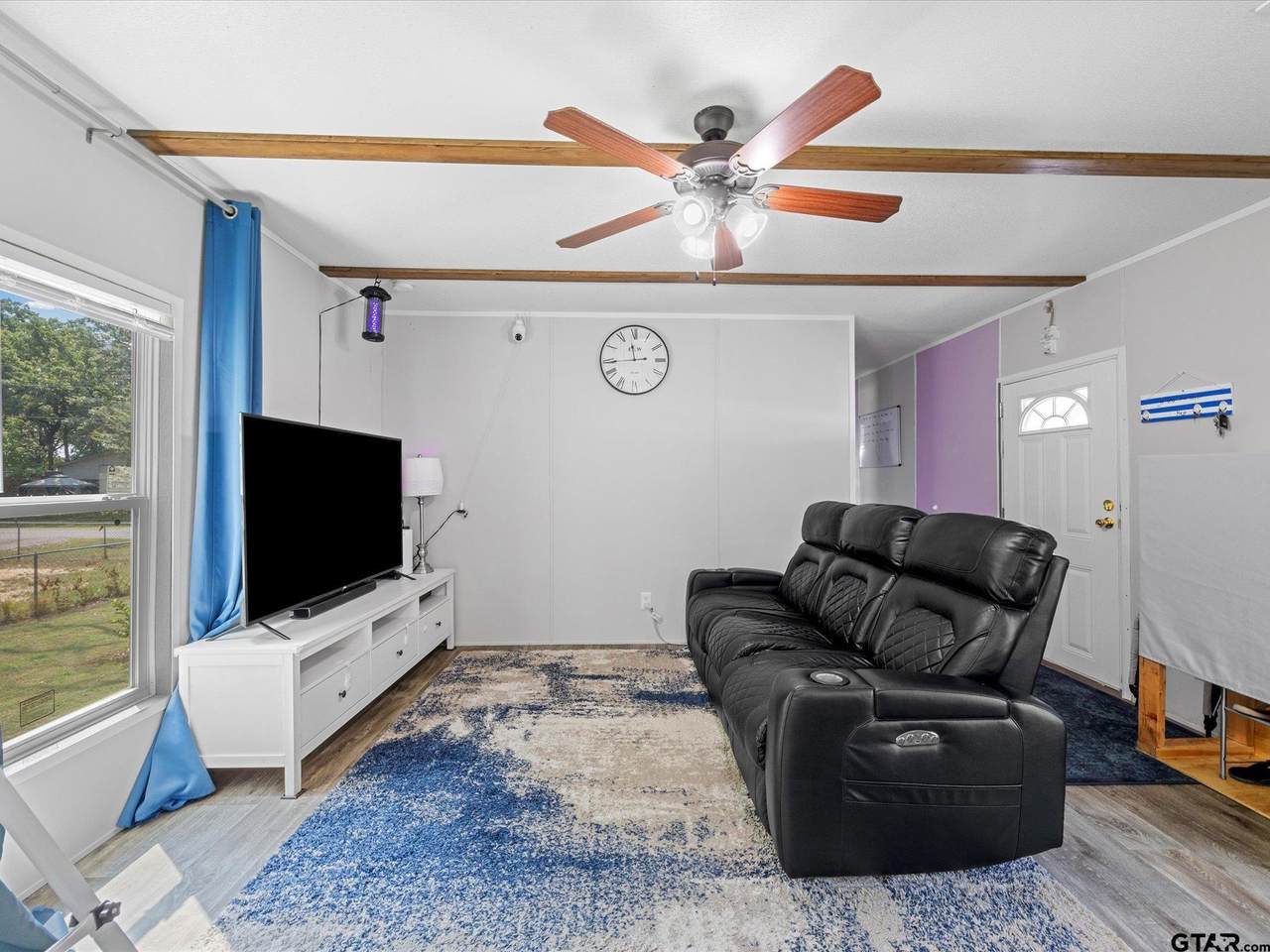 234 Red Robin Road - Photo 1