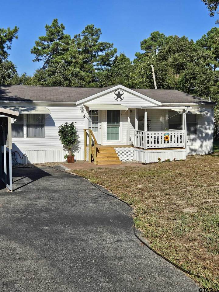 17245 Aspenwood - Photo 1