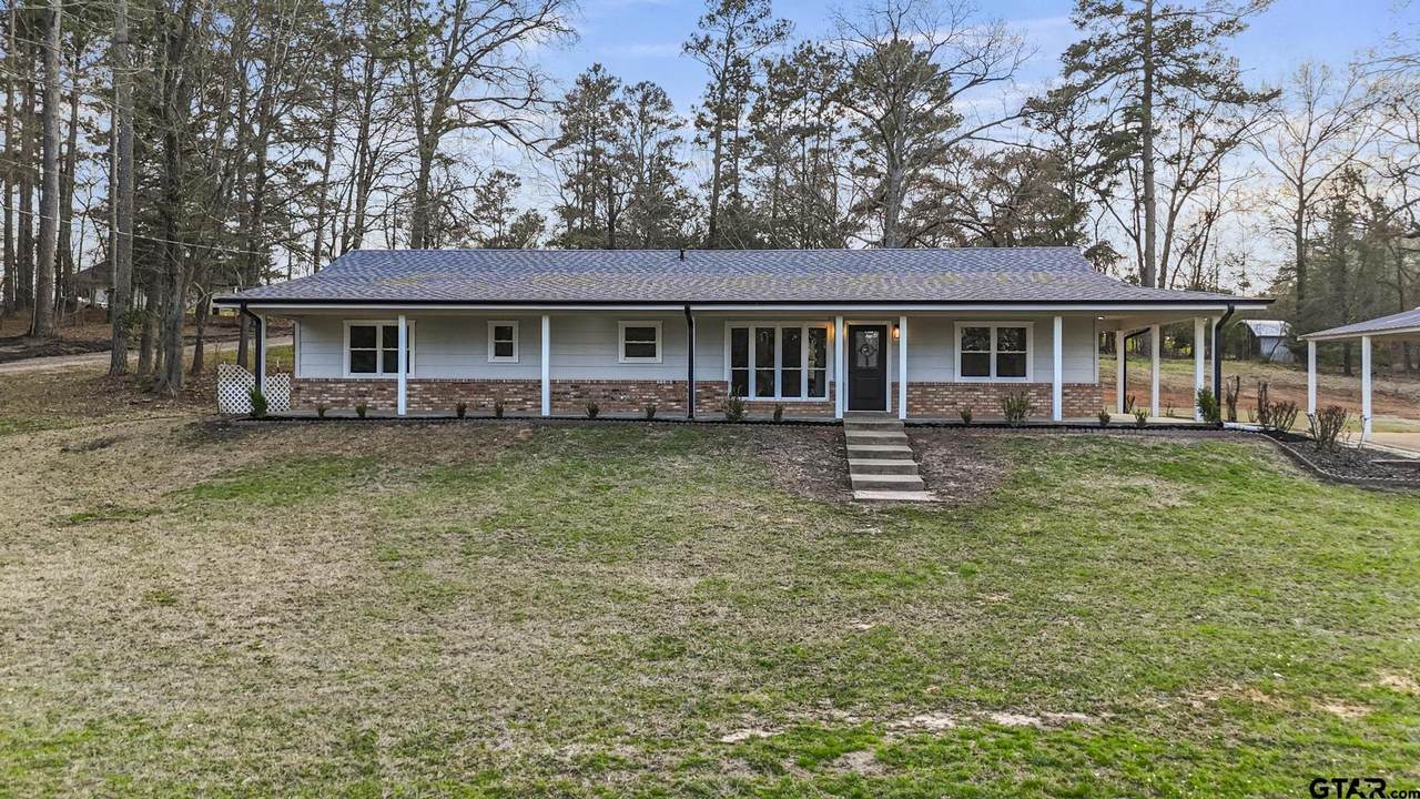 18208 Lakeview - Photo 1