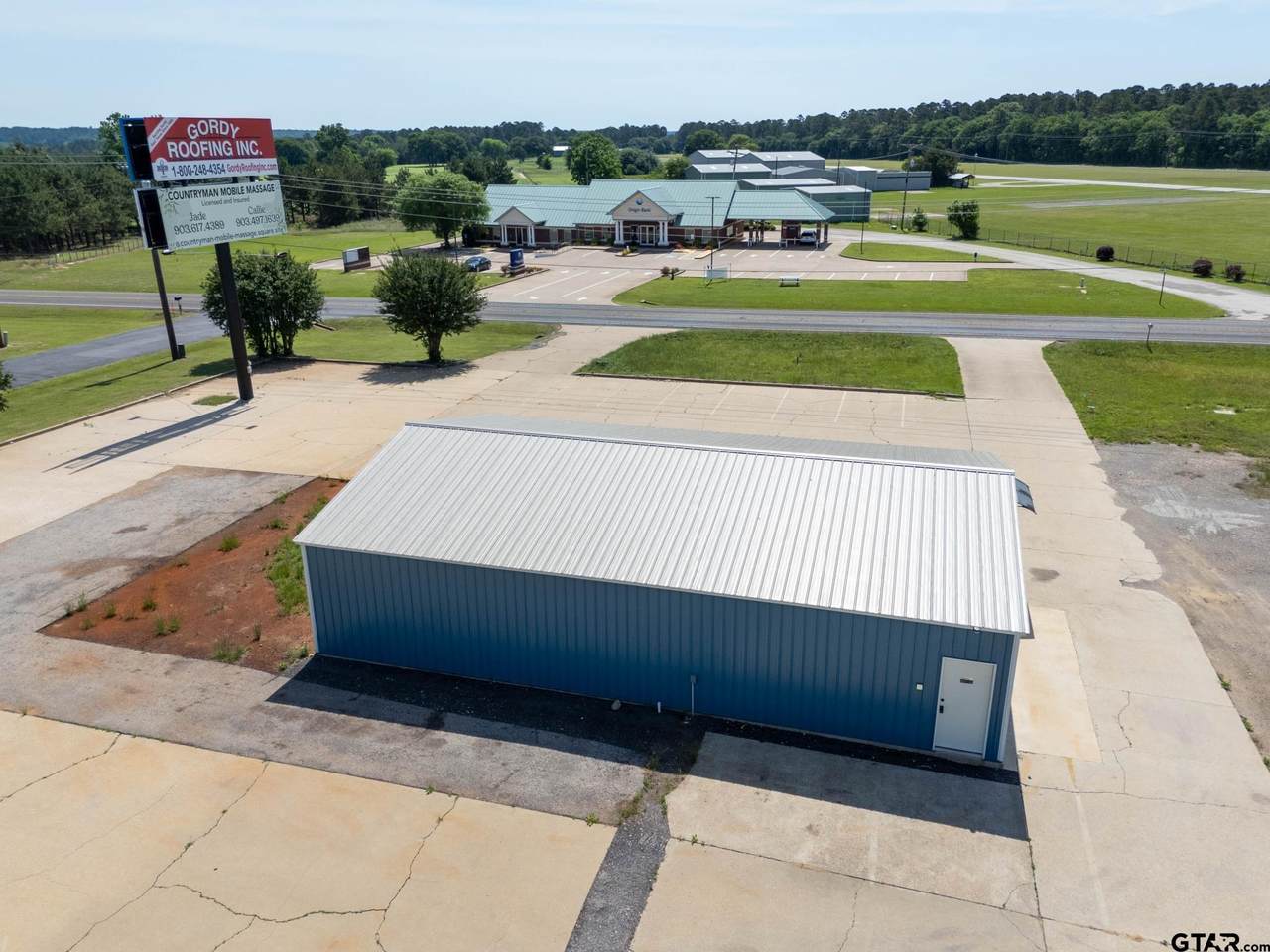 2370 Fm 2869 - Photo 1