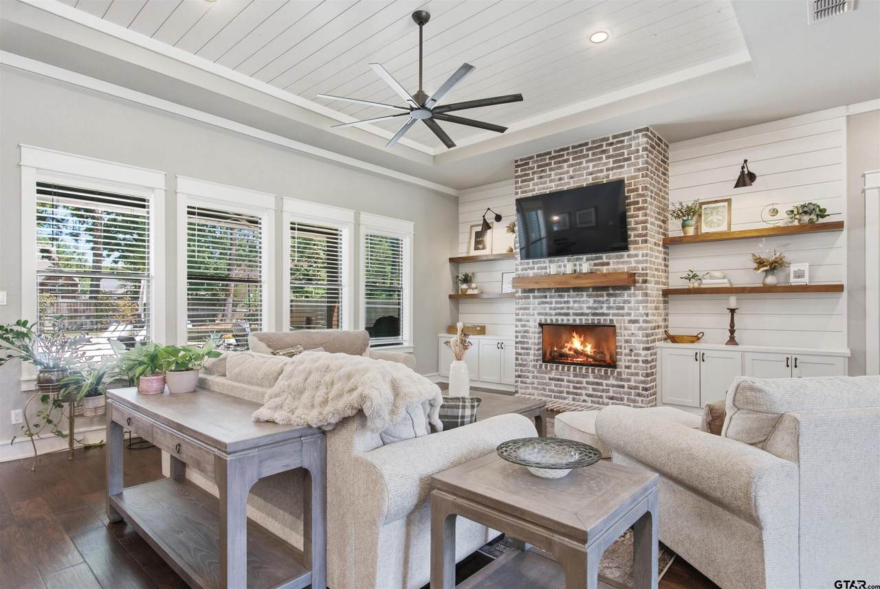 12066 Jazmin Cir - Photo 1