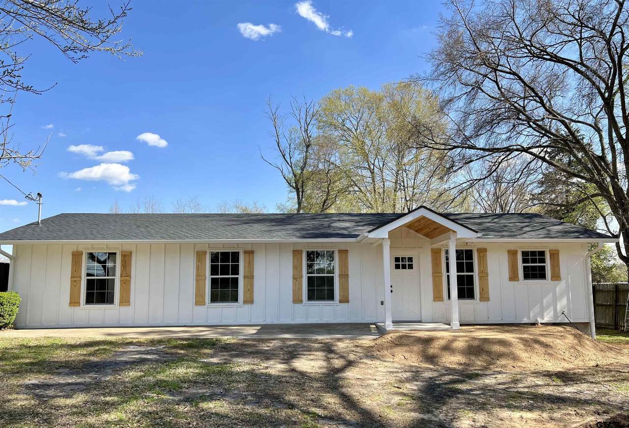 8474 Us Highway 271 - Photo 1