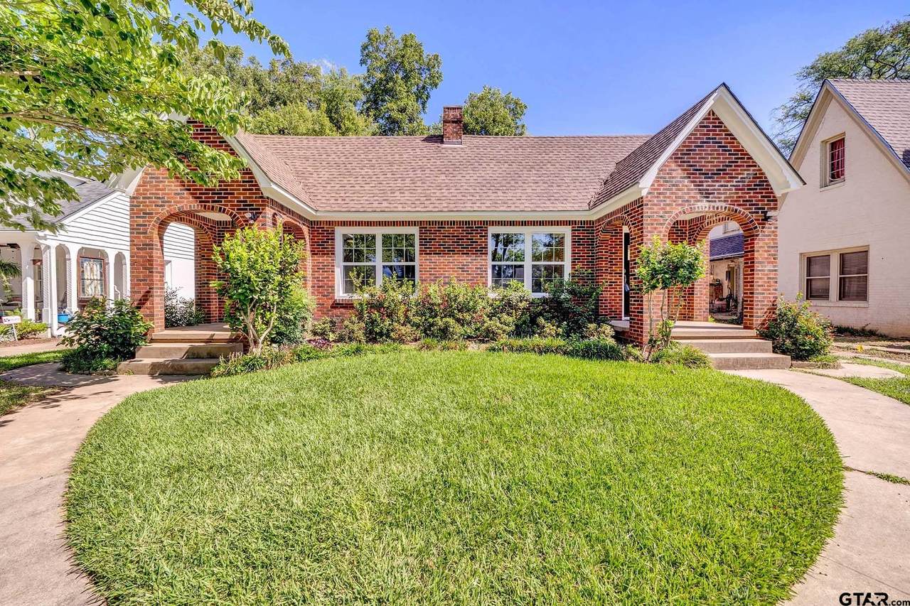 317 W 3rd - Photo 1