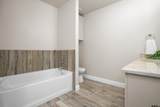 5056 Fm 358 - Photo 15