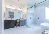 217 Devonshire - Photo 17