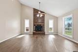 132 Cr 2933 - Photo 13