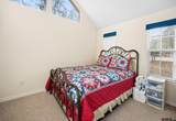 133 Valleywood Glen - Photo 15