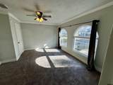 403 Henderson St - Photo 17
