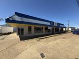 1404 Gentry Pkwy - Photo 1