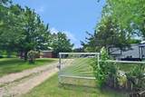 4413 Fm 16 - Photo 4
