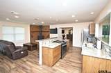 289 County Road 4192 - Photo 11