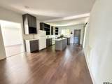 206 Live Oak - Photo 15