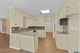 613 Zelwood - Photo 10
