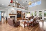 17655 Fm 832 - Photo 9