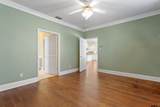 1906 Hollyglen Dr - Photo 21
