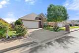 1906 Hollyglen Dr - Photo 4