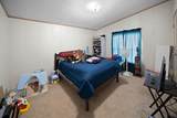 2425 Thompson Ln - Photo 17