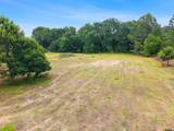 2425 Thompson Ln - Photo 2