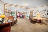 2425 Thompson Ln - Photo 9