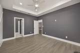 903 Bethune - Photo 17