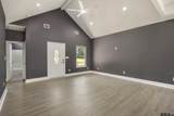 903 Bethune - Photo 8