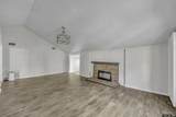 585 Naples Dr - Photo 7