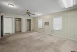 1085 Pyeatt Rd - Photo 17