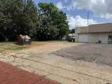 503 Oakwood - Photo 3