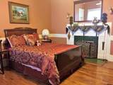 611 Woldert - Photo 27
