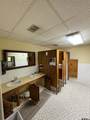 1200 U.S. 79 - Photo 26