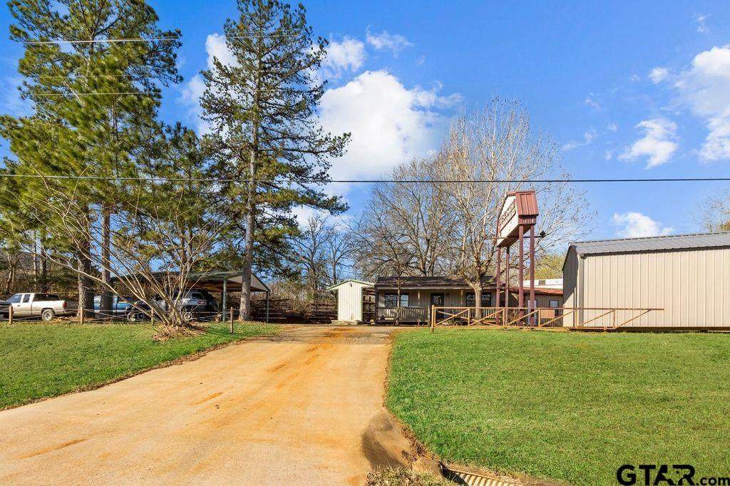 905 Hwy 110 - Photo 1