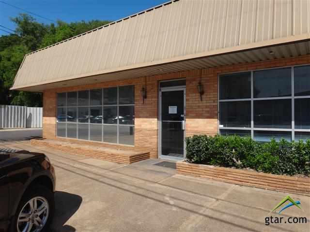 228 Englewood - Photo 1